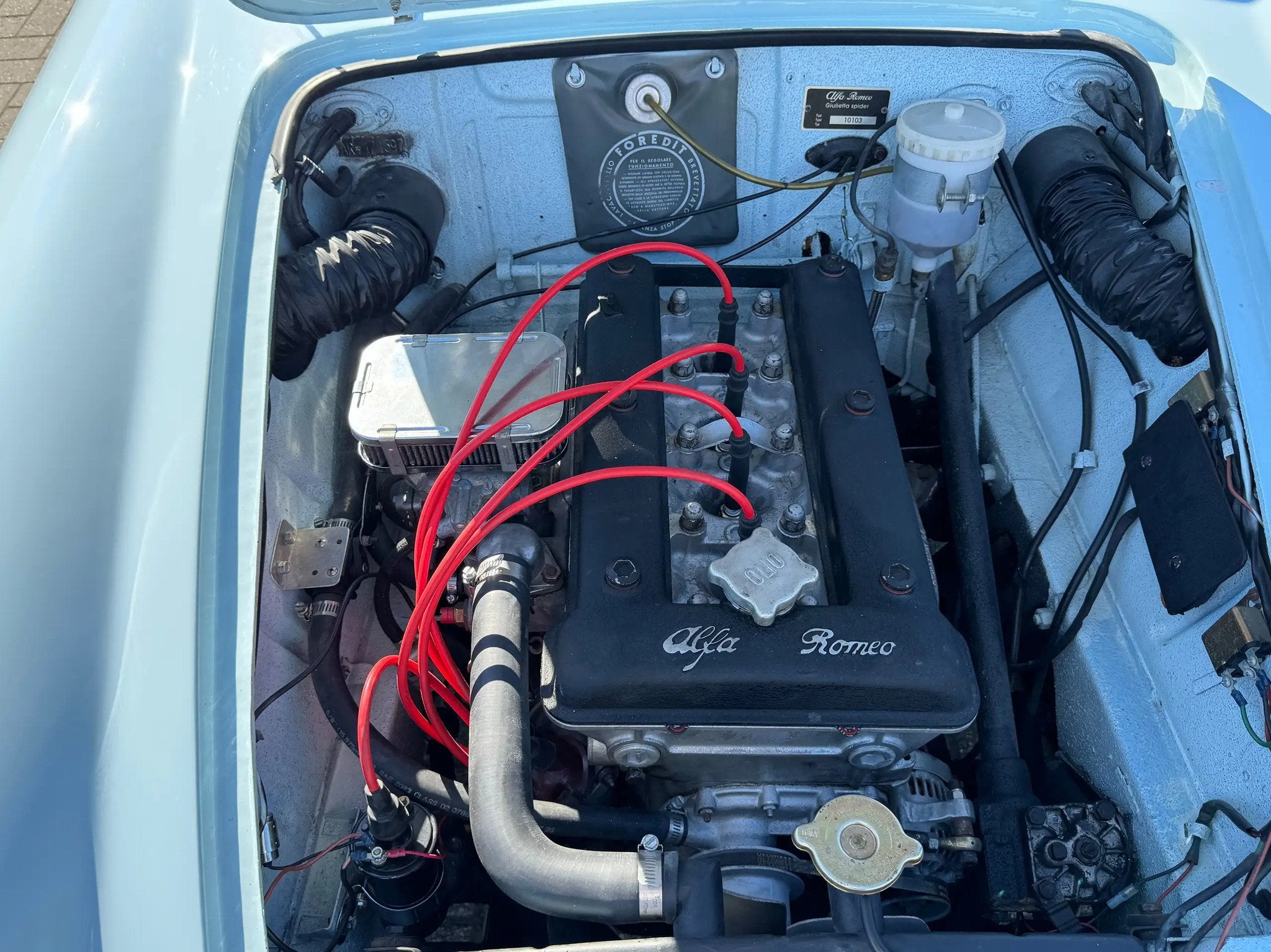 Alfa Romeo Giulietta Spider 1300 cc Completely restored 0483, foto 10