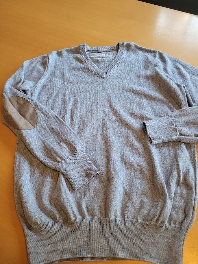 Pull en V 10 ans, Enfants & Bébés, Garçon, Enlèvement ou Envoi, Pull ou Veste, Comme neuf