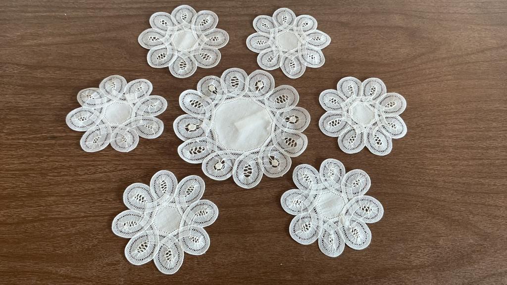 Kanten lapjes, Hobby en Vrije tijd, Stoffen en Lappen, Ophalen, Zo goed als nieuw