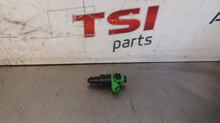 Injecteur (injection essence) d'un Volkswagen Passat, Volkswagen, -, 3 mois de garantie, Utilisé