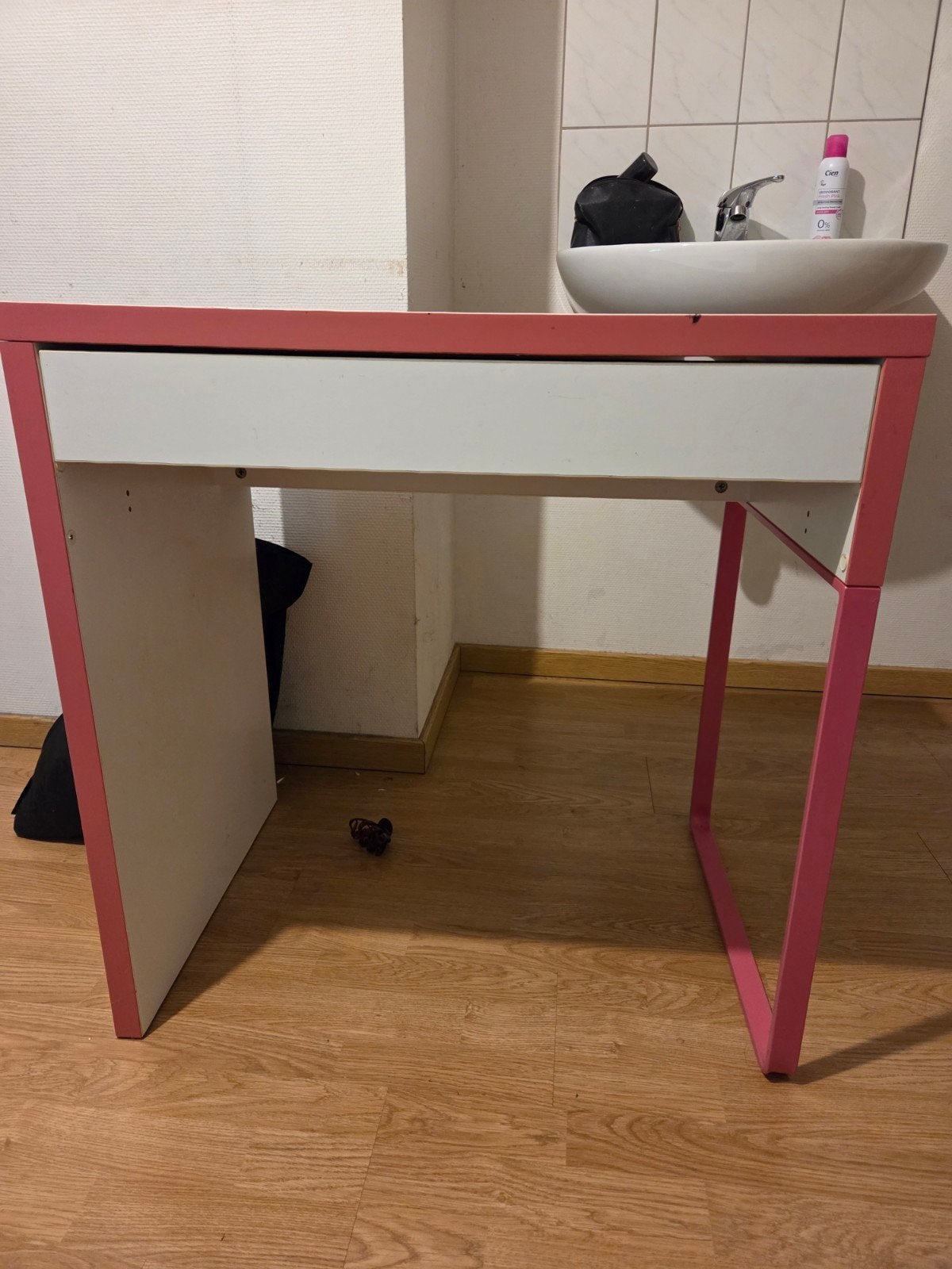 gratis kinderbureau voor meisjes, Ophalen, Kinderbureau