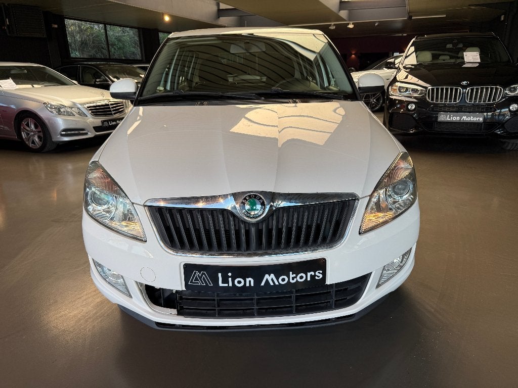 2011 SKODA FABIA 1.2 TDI *AIRCO*PARKSENSOR*MET KEURING, Autos, Euro 5, Achat, Entreprise, Noir