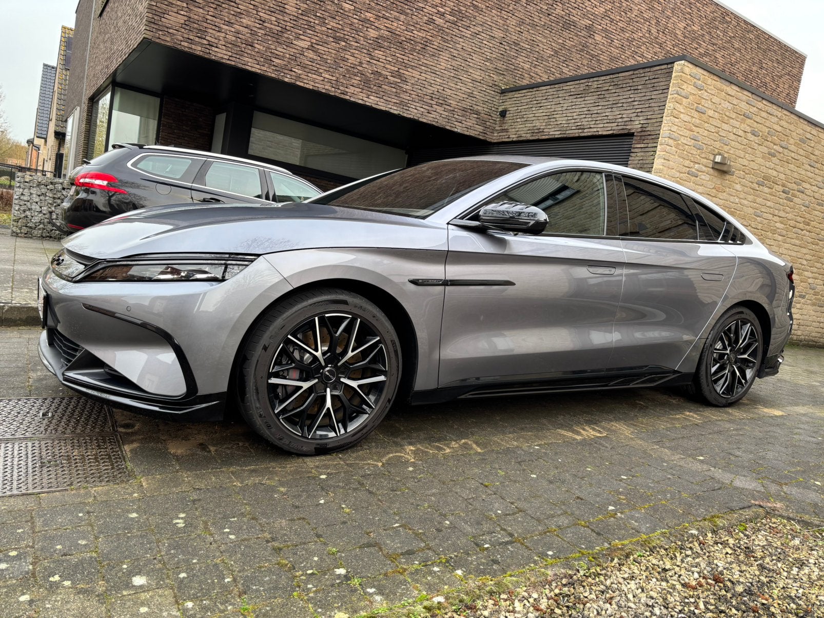 Sac de sport Byd Han Executive avec pack de sport noir!, Autos, Achat, Entretenue par le concessionnaire, Ordinateur de bord, Automatique
