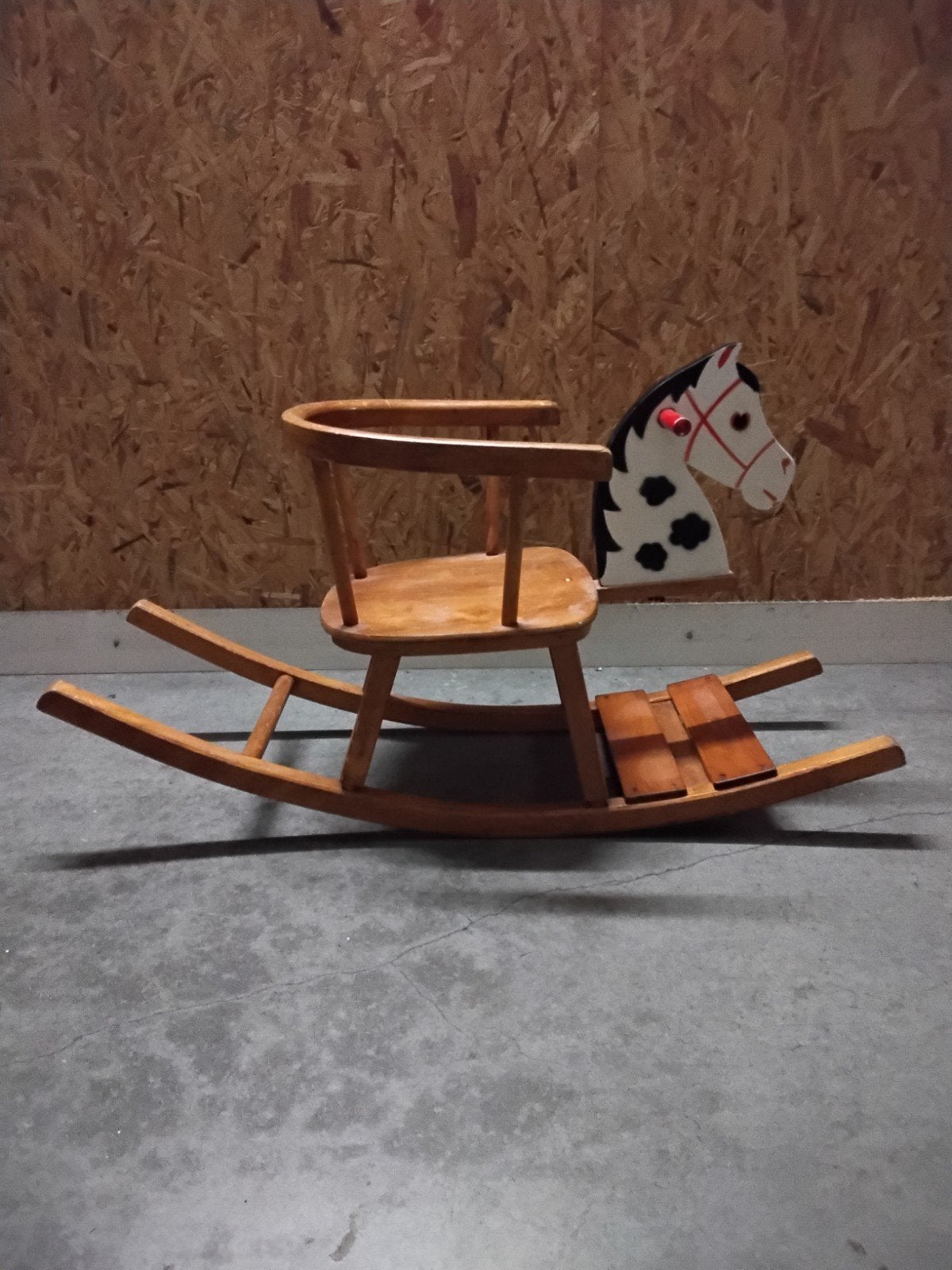 Cheval à bascule en bois, Enlèvement ou Envoi