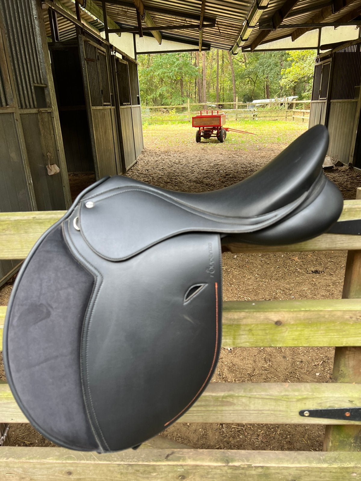 Veelzijdigheids zadel, Dieren en Toebehoren, Ophalen, Zo goed als nieuw, Veelzijdigheid, L (17.5 inch)