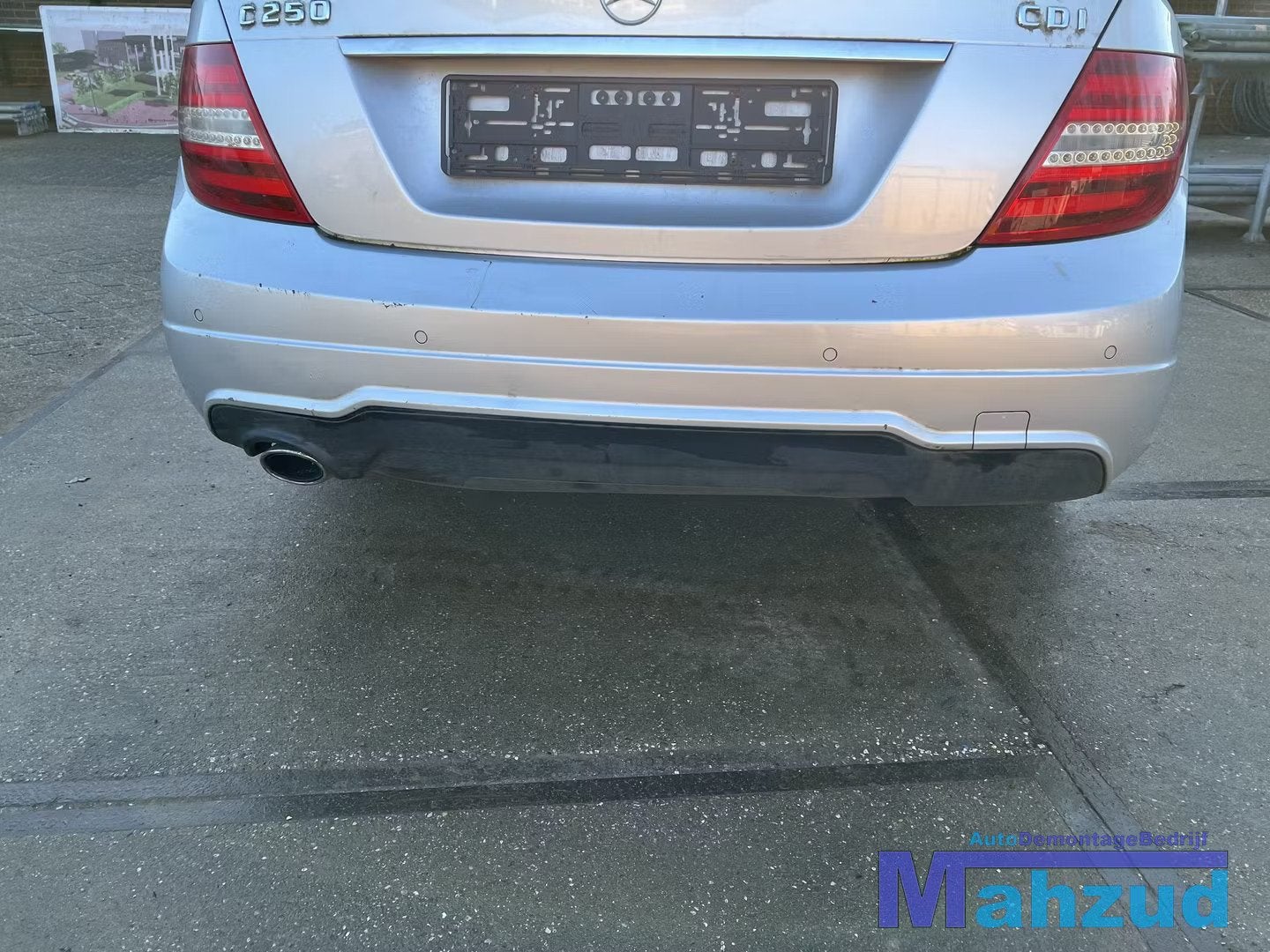 MERCEDES C KLASSE W204 zilver 775 AMG achterbumper 2007-2013, Auto-onderdelen, Gebruikt, Mercedes-Benz AG, Mercedes-Benz, Mercedesstrasse 120
70372  Stuttgart, DE
