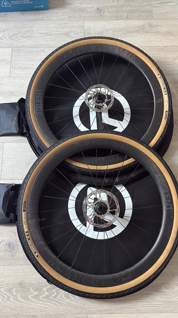 Roues à gravier Silent Wild 45, Enlèvement ou Envoi, Gravelbike, Carbone, Roue