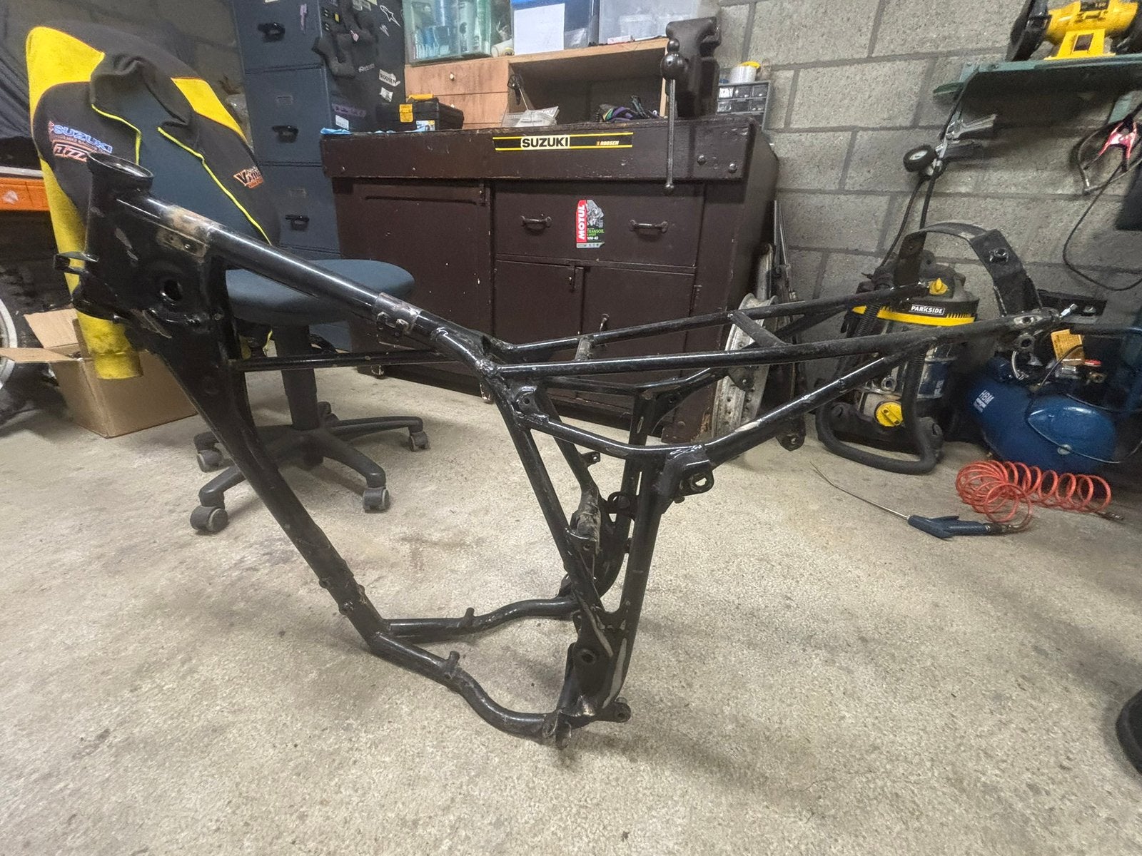 Frame suzuki rm 250 / rm 370 / rm 400 1976-77-78, Ophalen
