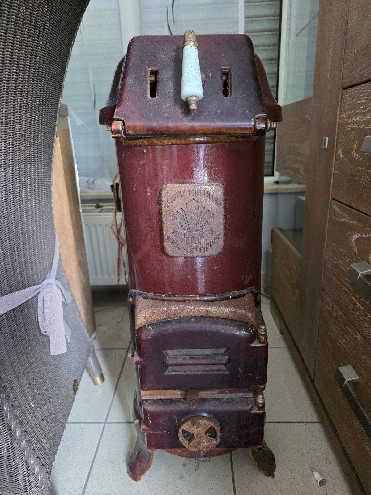 Poêle au bois et charbon 180 eu