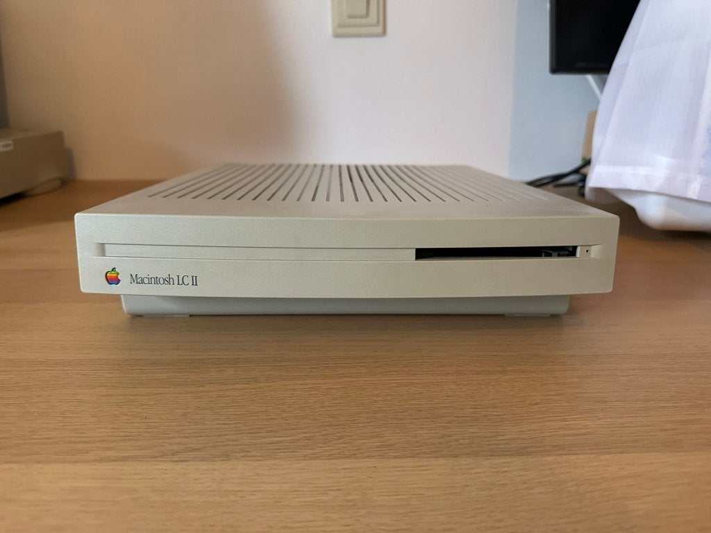Macintosh LC II - M1700, Computers en Software, Vintage Computers, Ophalen, Apple