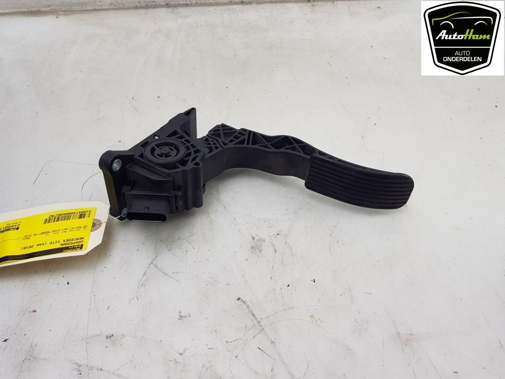 GASPEDAAL Mercedes-Benz Vito (447.6) (01-2014/-), Auto-onderdelen, Gebruikt, Mercedes-Benz