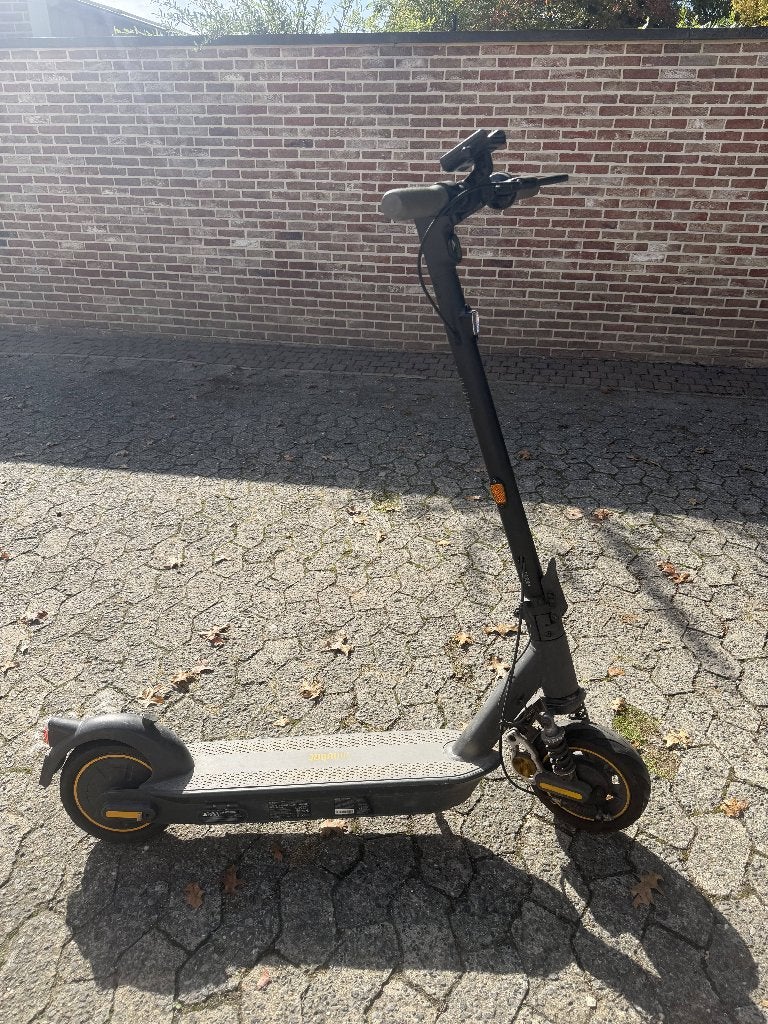 Segway G30 II met suspension upgrade, Ophalen, Gebruikt, Elektrische step (E-scooter), Segway-Ninebot