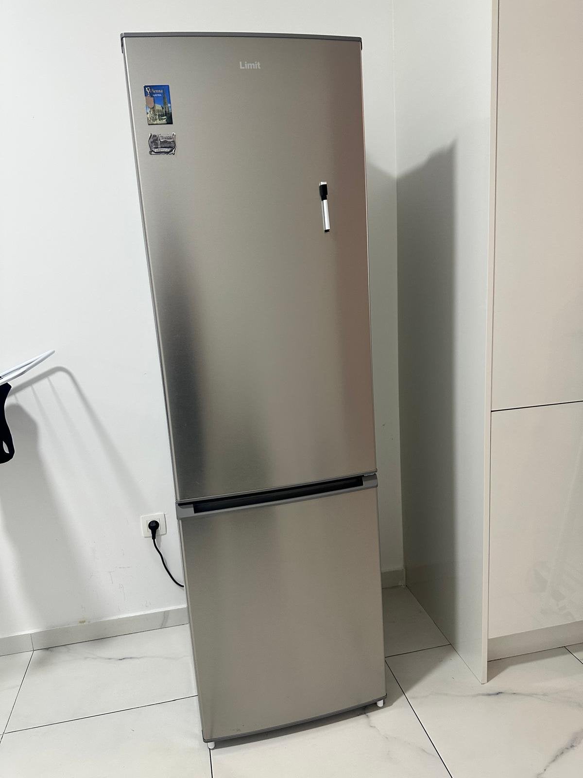 Combi koelkast en vriezer, Elektronische apparatuur, Ophalen, 200 liter of meer, 60 cm of meer, 160 cm of meer