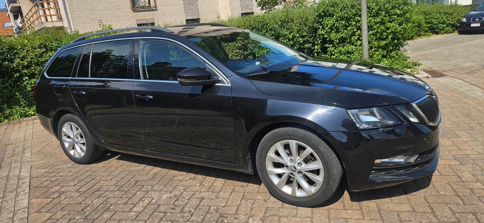 SKODA OCTAVIA 1.6TDI EURO 6D-TEMP, Auto's, Skoda, Automaat, Zwart, Leder, 5 deurs