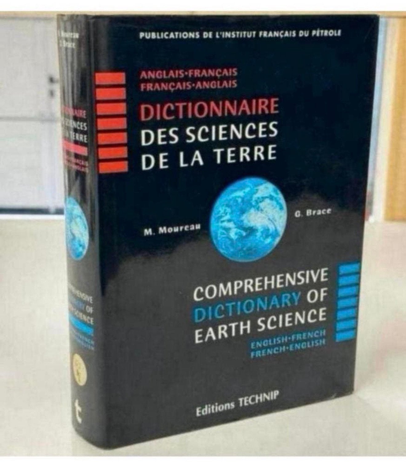 Dictionary of Earth Sciences English-French Aarde wetenschap, Ophalen of Verzenden, Zo goed als nieuw, Natuurwetenschap