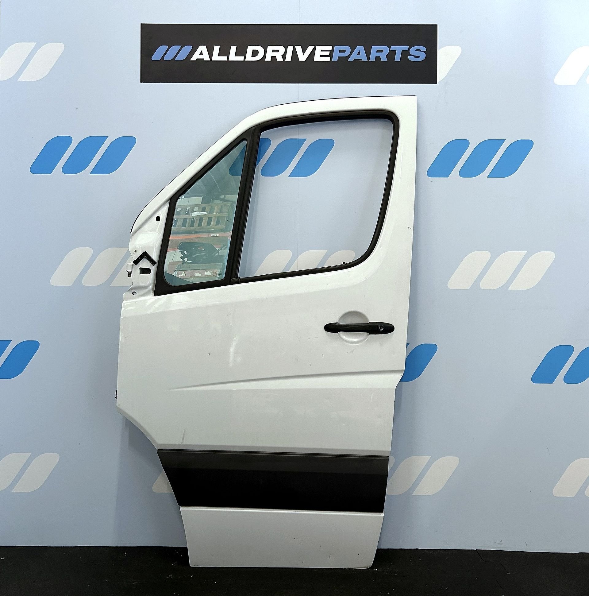 Mercedes Sprinter W906 porte avant gauche blanche A906720000, Autos : Pièces & Accessoires, -, Utilisé, Porte, -