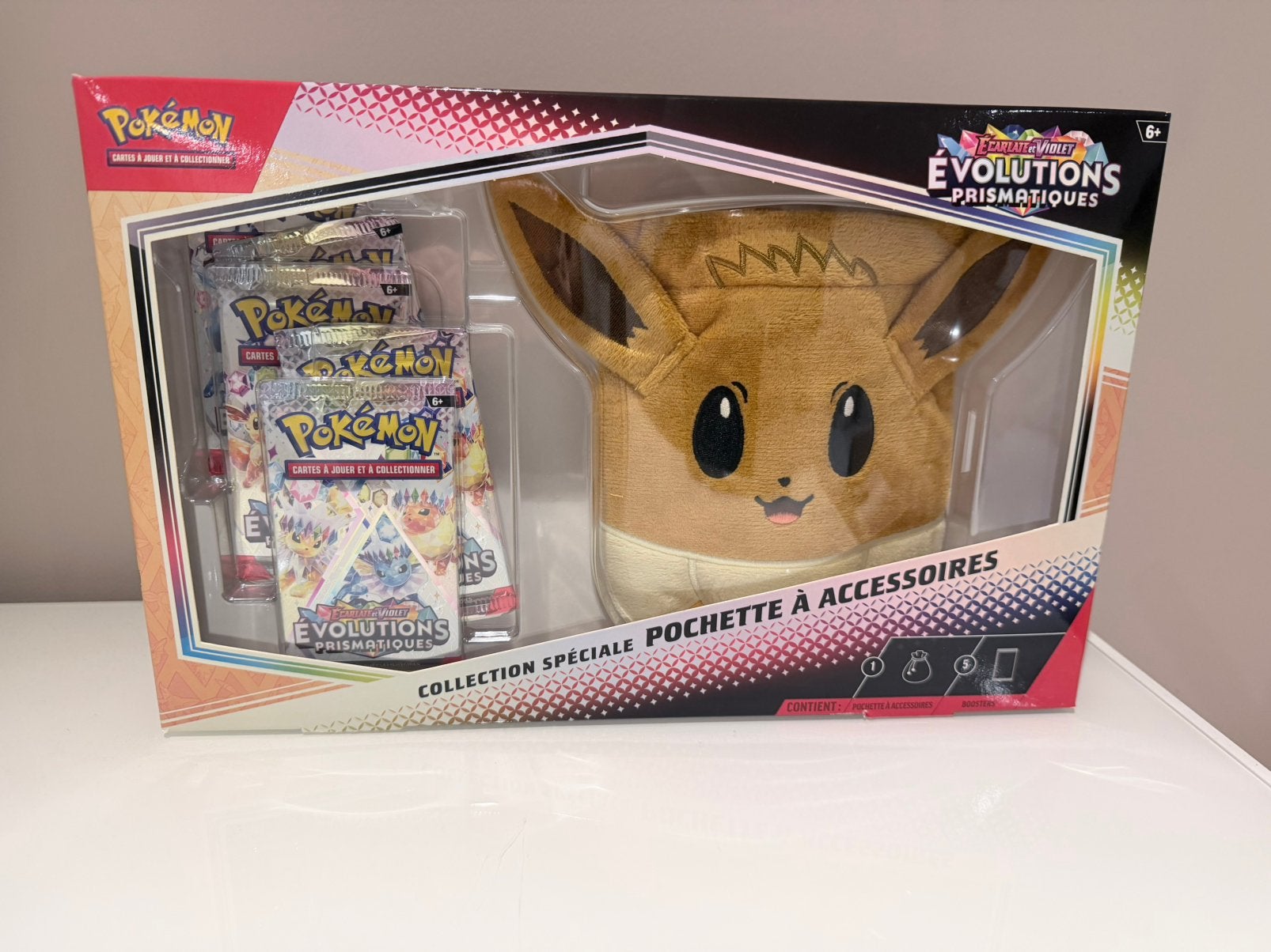 Coffret collection speciale avec pochette a accessoires FR, Hobby & Loisirs créatifs, Jeux de cartes à collectionner | Pokémon