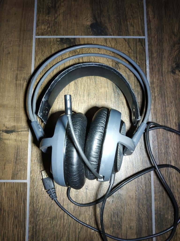 Steelseries Siberia V2 Wired Stereo Gaming Headset, Computers en Software, Headsets, Gebruikt, Ophalen of Verzenden, Gaming headset