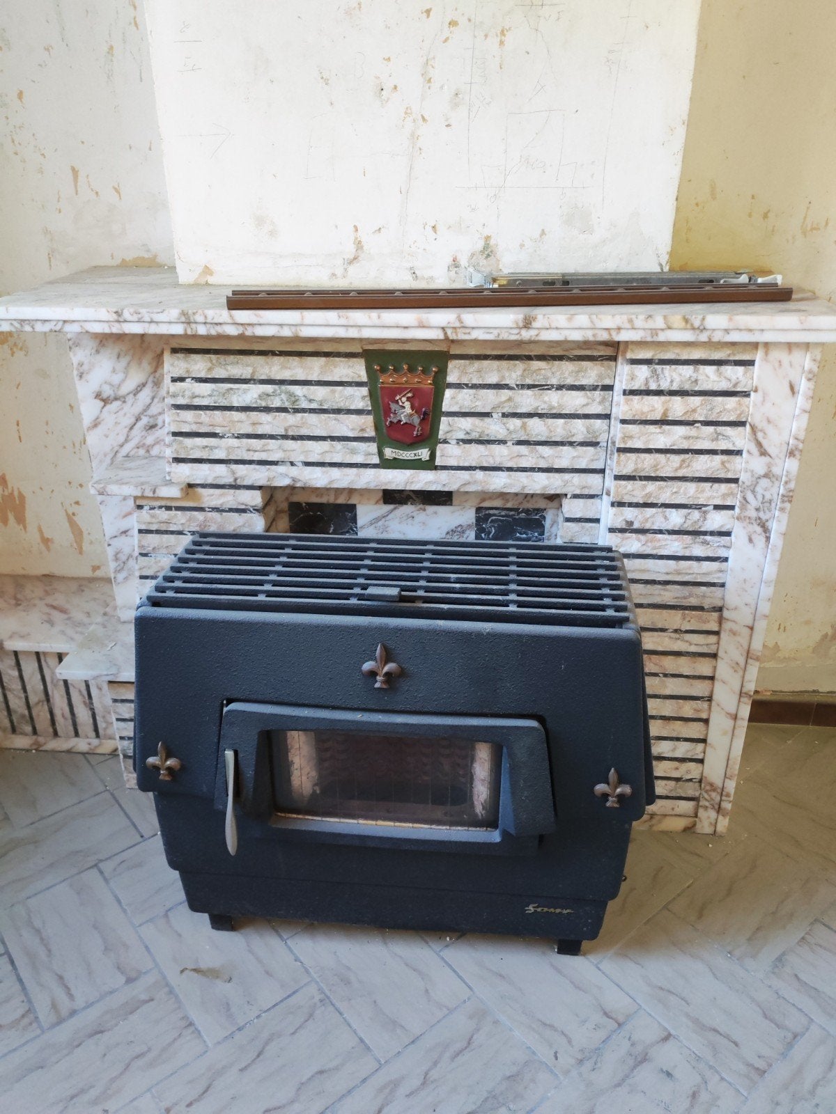 poêle au mazout et cheminée, Maison & Meubles, Poêles, Enlèvement