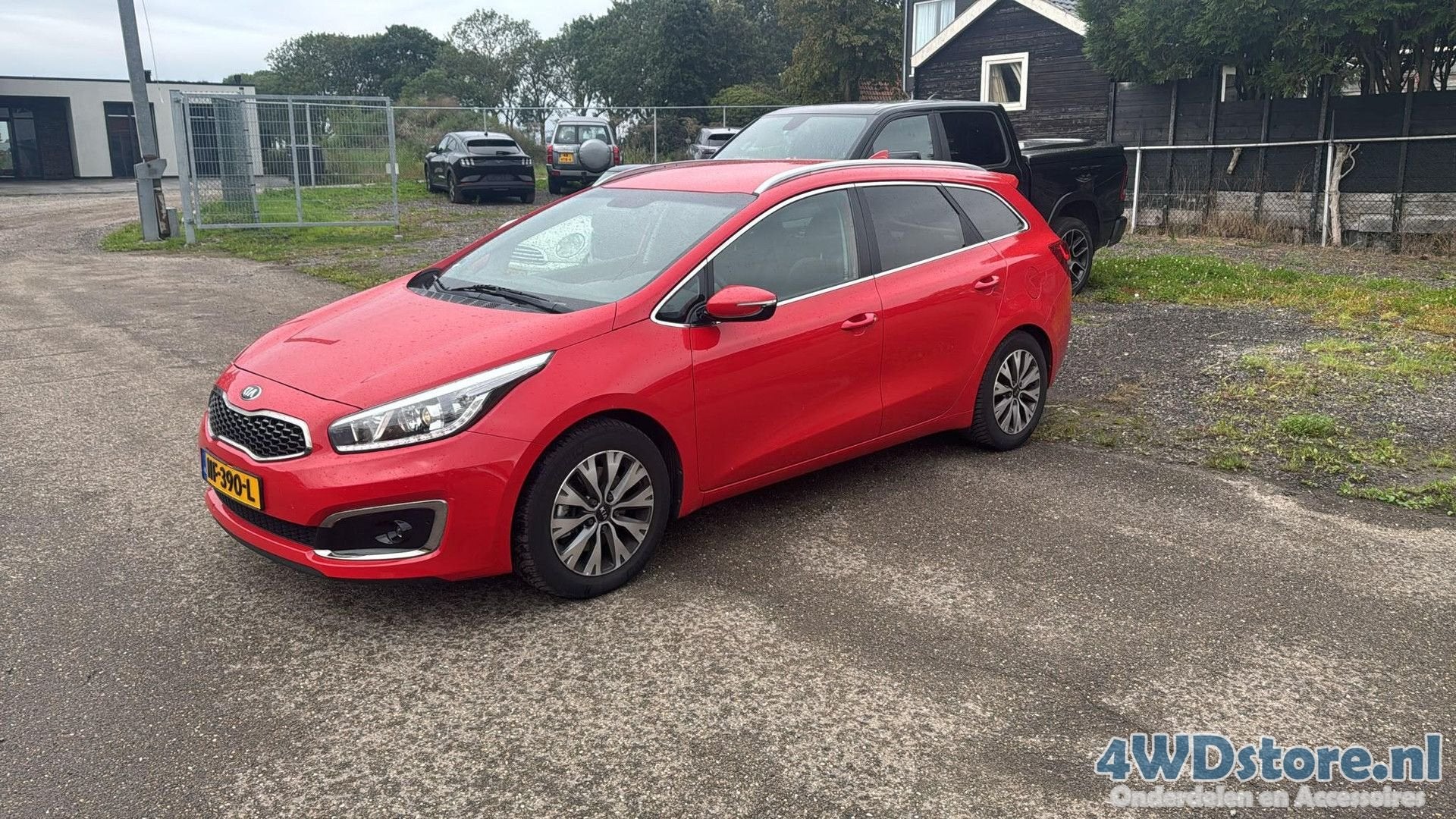 Kia cee'd Sportswagon Sportswagon 1.6 CRDi DynamicLine | cli, Rouge, Achat, Boîte manuelle, Autres couleurs