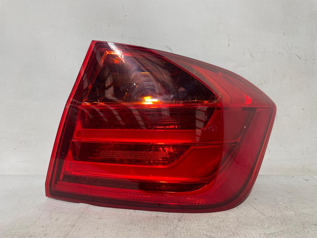 Feu arriere droit BMW F30 6321 7372784, Enlèvement, Utilisé, BMW