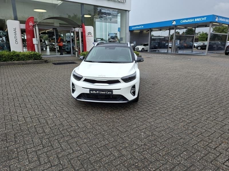 Kia Stonic Black edition Gar tot 2029, Autos, Kia, Achat, Euro 6, Boîte manuelle, Noir