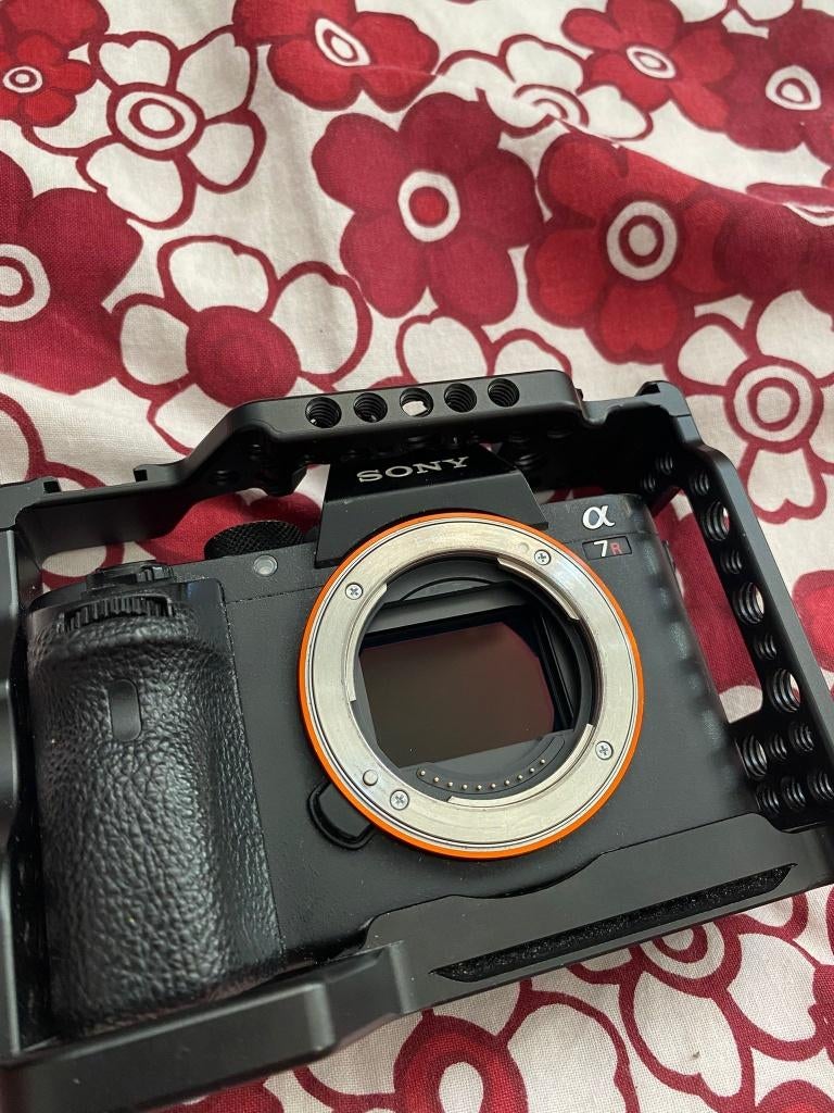 Sony a7rii - 24 + 24-240 lens + 3 batterijen + tas + rig, Gebruikt, Spiegelreflex, 42 Megapixel, Ophalen of Verzenden