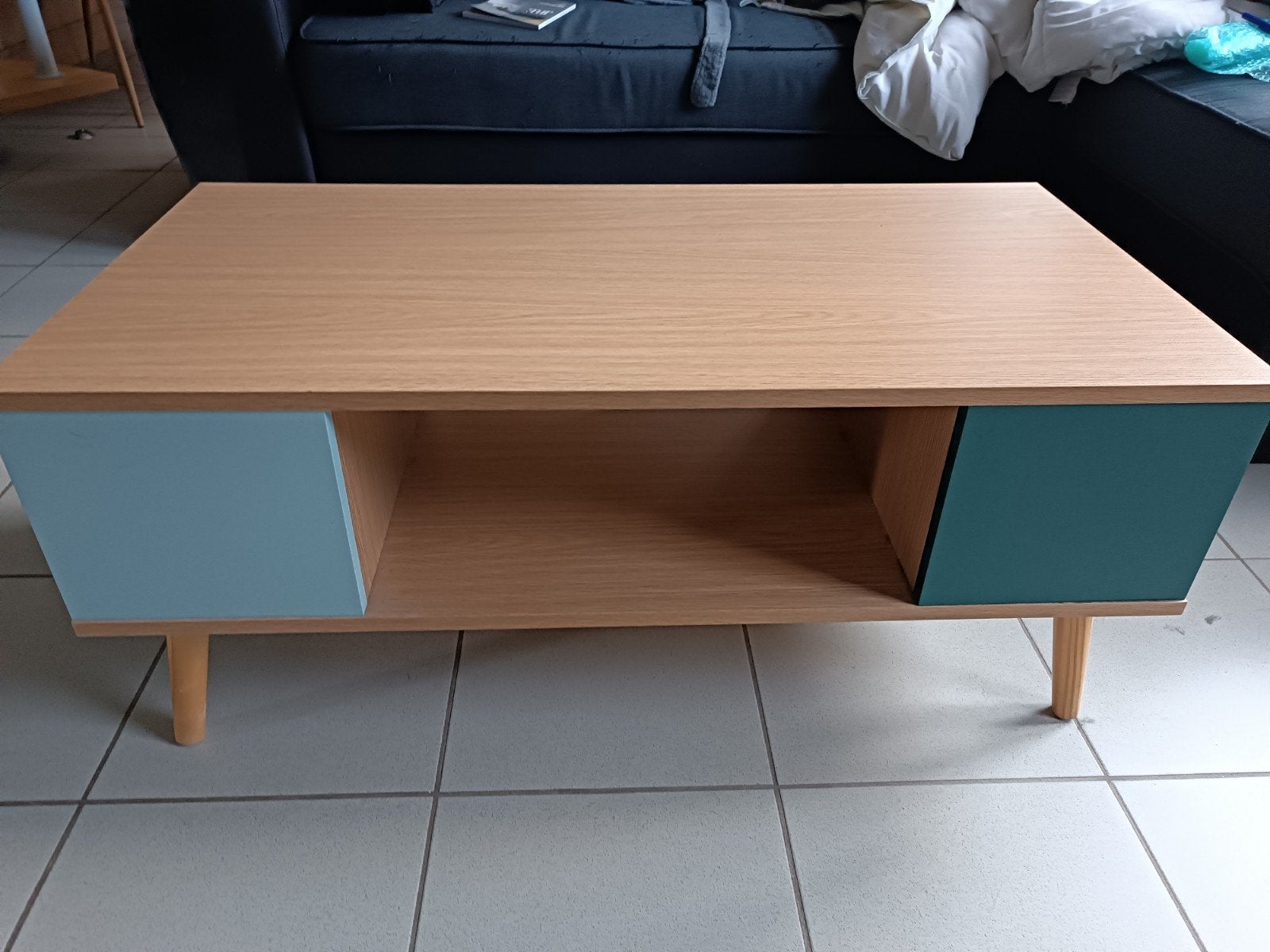 table base de salon, Enlèvement