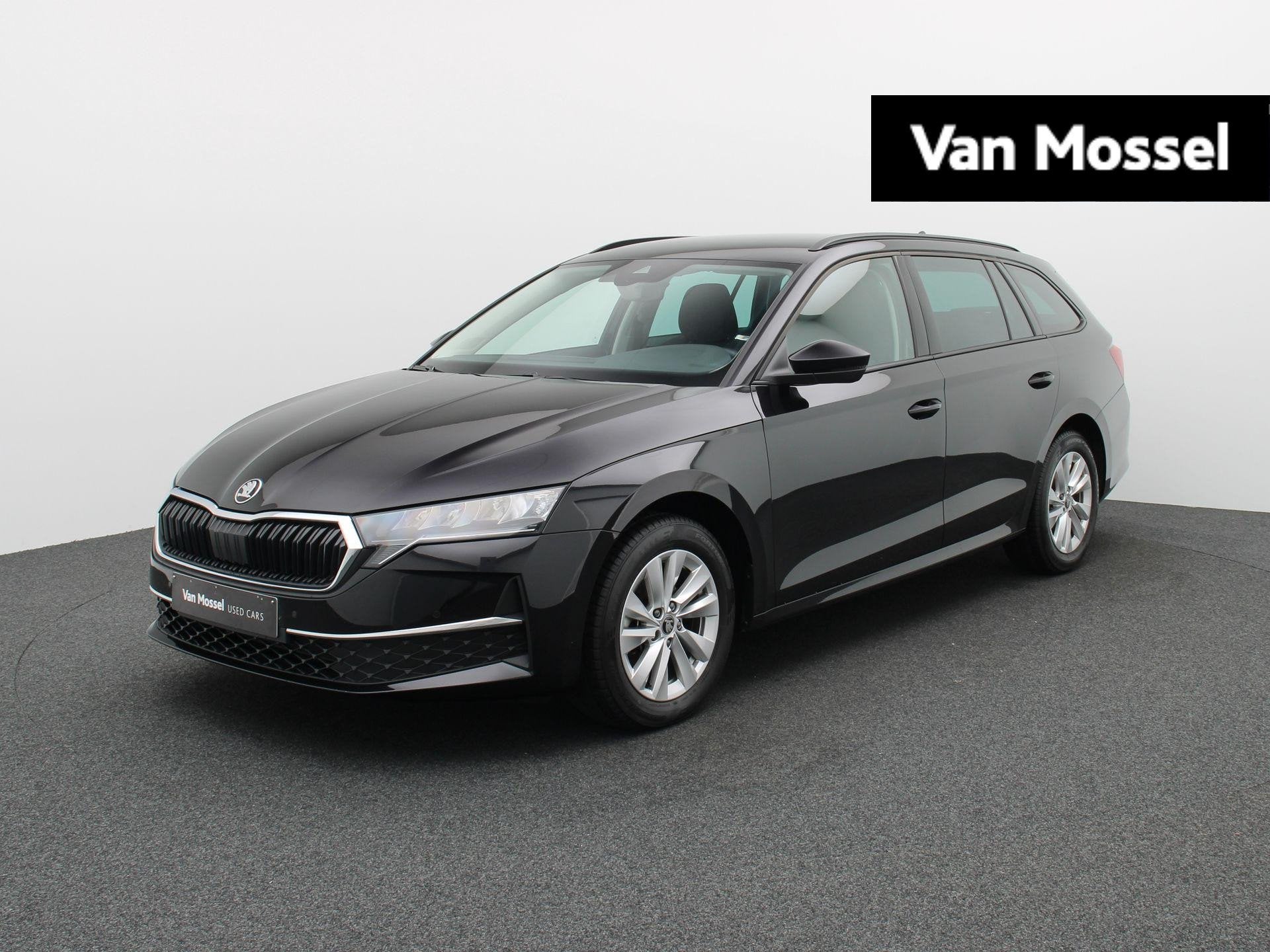 Skoda Octavia Combi 1.5 TSI eTec 110kW DSG7 SELECTION, Auto's, Stof, 110 kW, 4 cilinders, Parkeersensor