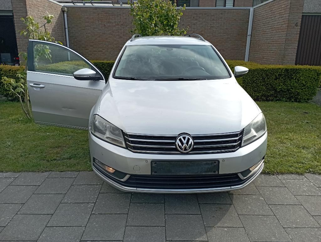 VW Passat 1.6TD bj.2011 277dk., Auto's, Voorwielaandrijving, Euro 5, 1600 cc, Particulier