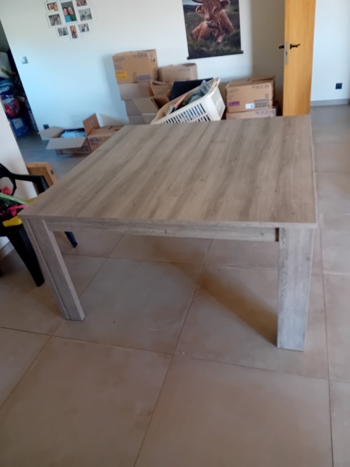 Vierkante eettafel, Ophalen