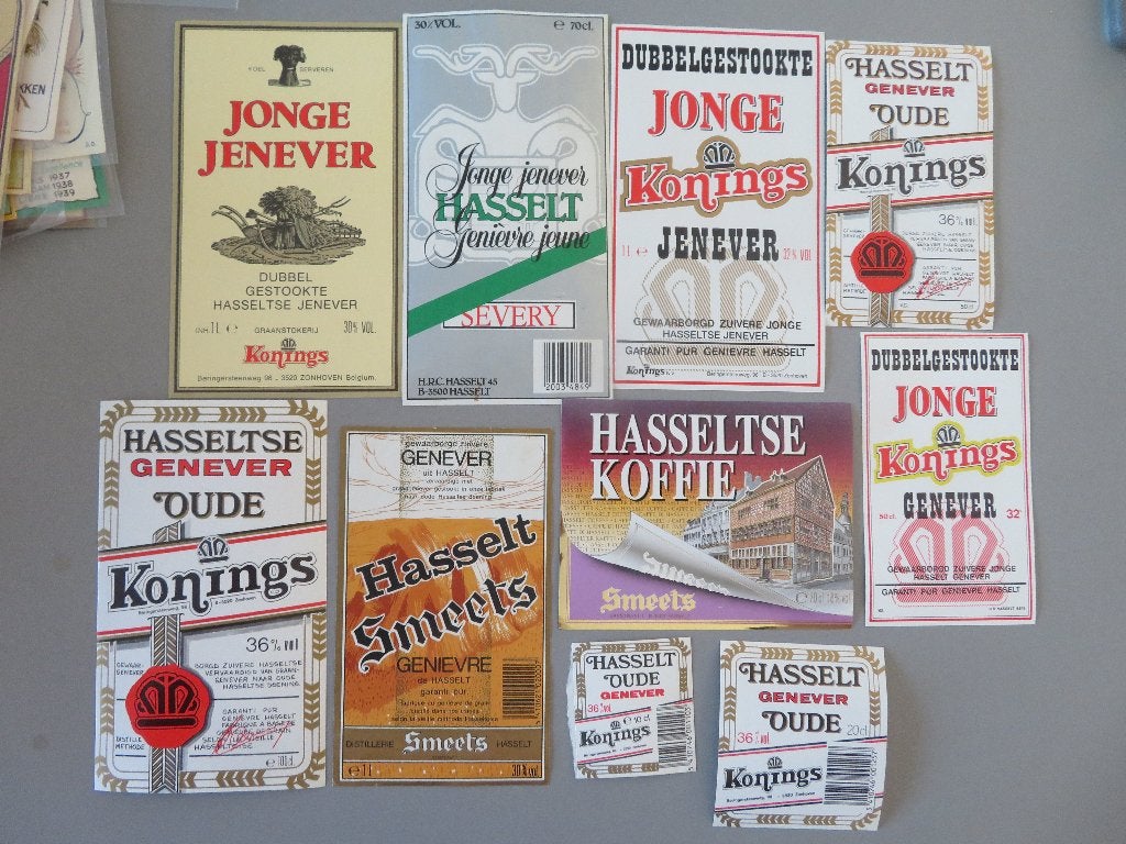 10 oude jenever etiketten Hasselt Konings Smeets, Enlèvement ou Envoi, Comme neuf, Autres types