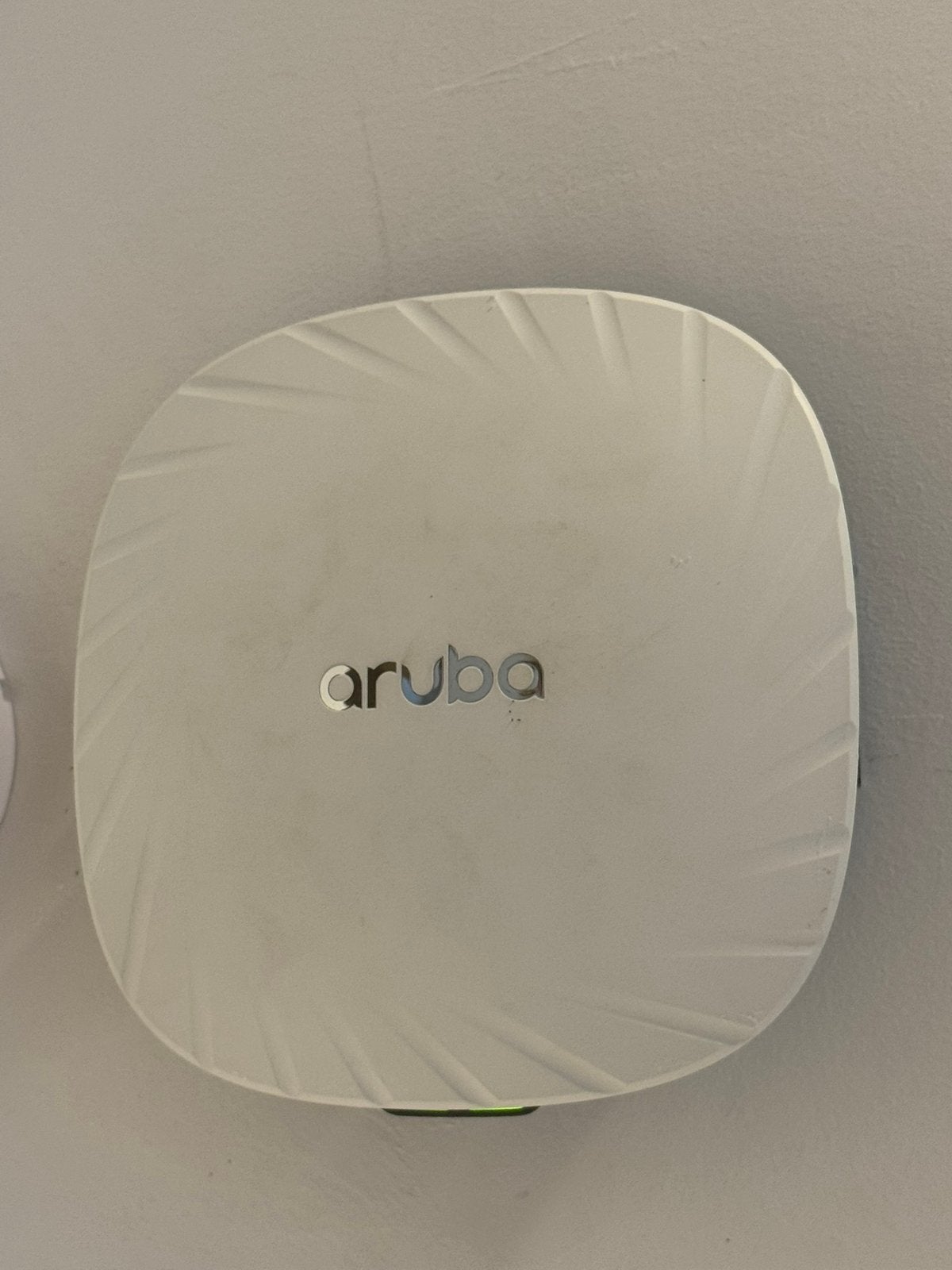 Point d'accès WiFi Aruba AP-505 (RW) + support au plafond, Informatique & Logiciels, Enlèvement ou Envoi, Comme neuf