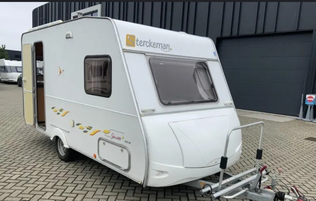 sterckeman 420cp uit 2006, Caravans en Kamperen, Vast bed, Sterckeman, Treinzit, 750 - 1000 kg