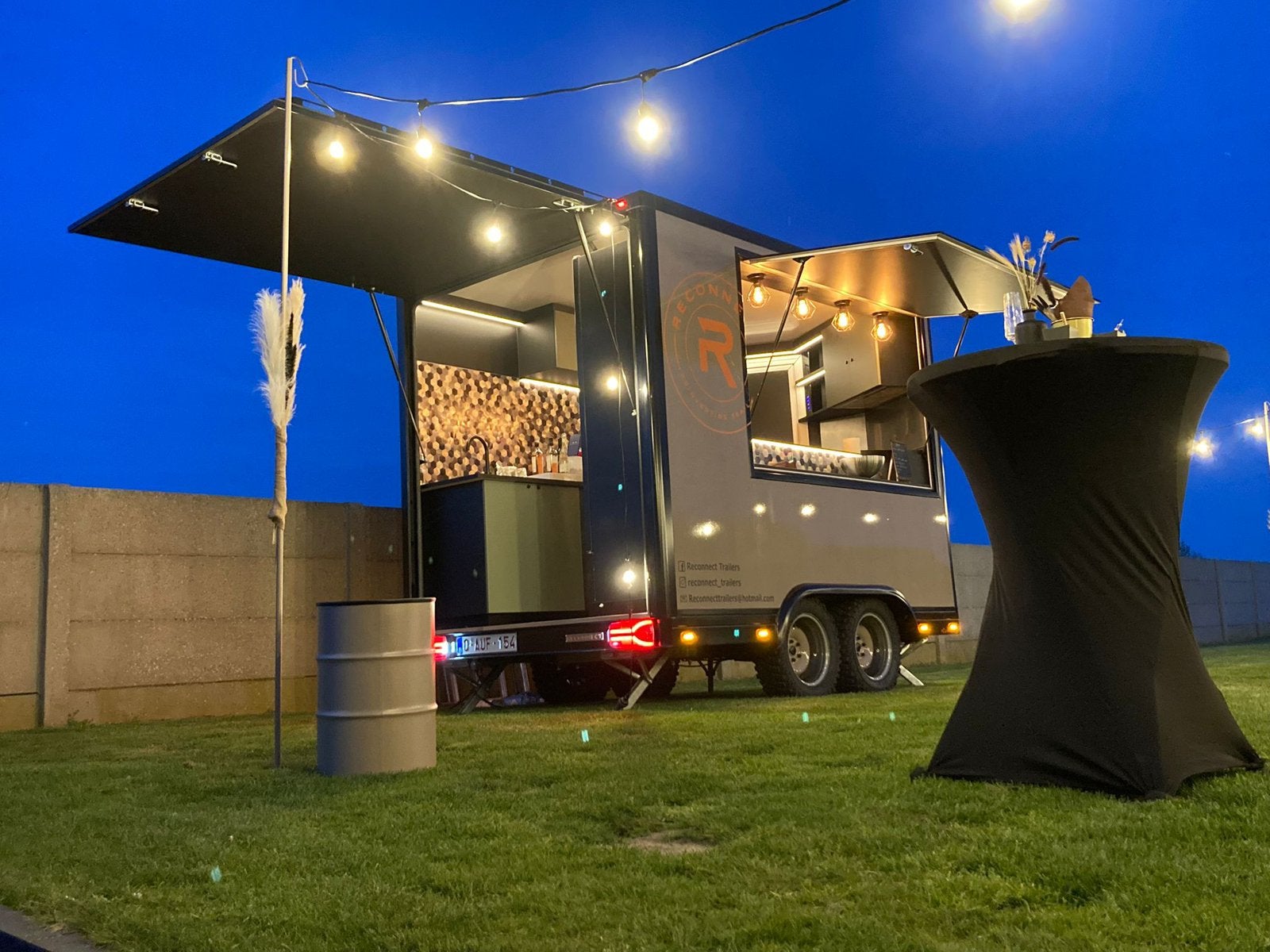 Foodtrailer /foodtruck TE HUUR