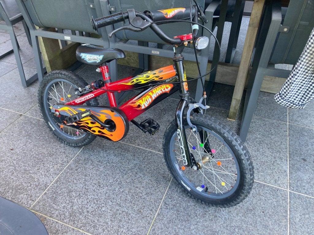 Kinderfiets Hot Wheels 5-6 jaar, Fietsen en Brommers, Ophalen, Gebruikt, Minder dan 16 inch, Hot Wheels