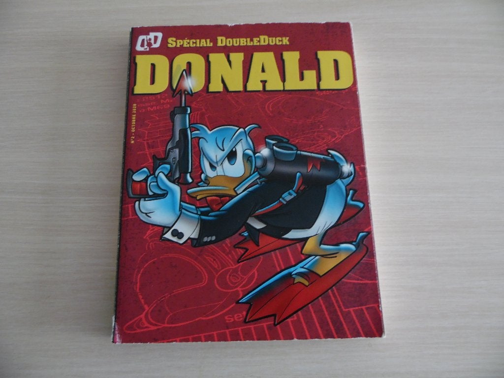 SPÉCIAL DOUBLE DUCK  N° 2, Ophalen of Verzenden, Zo goed als nieuw, Eén stripboek, WALT DISNEY