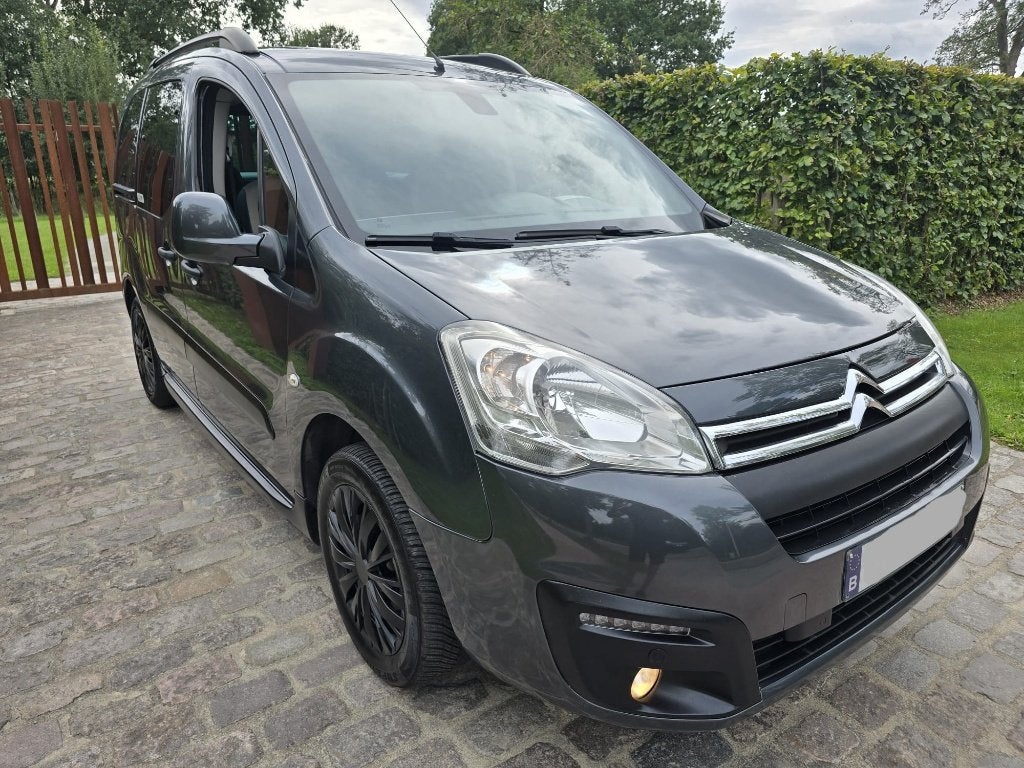 Citroën Berlingo 1.6 HDI XTR / 253.280 km / Euro 5b, Autos, Achat, Entreprise, Boîte manuelle, Noir