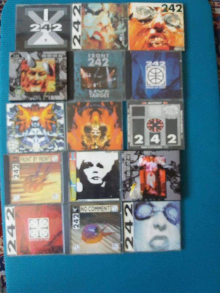 Front 242 cd, Enlèvement