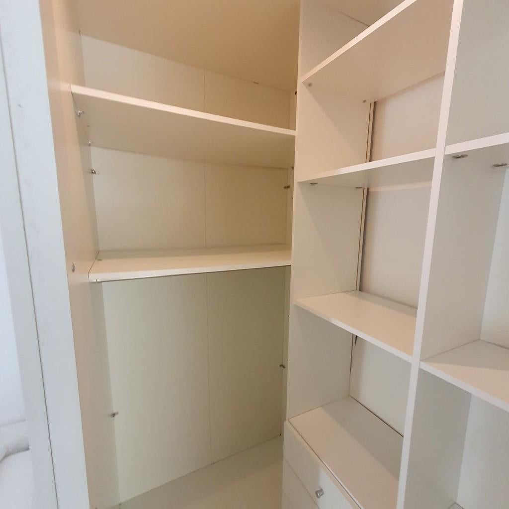 Kast en bed, Ophalen