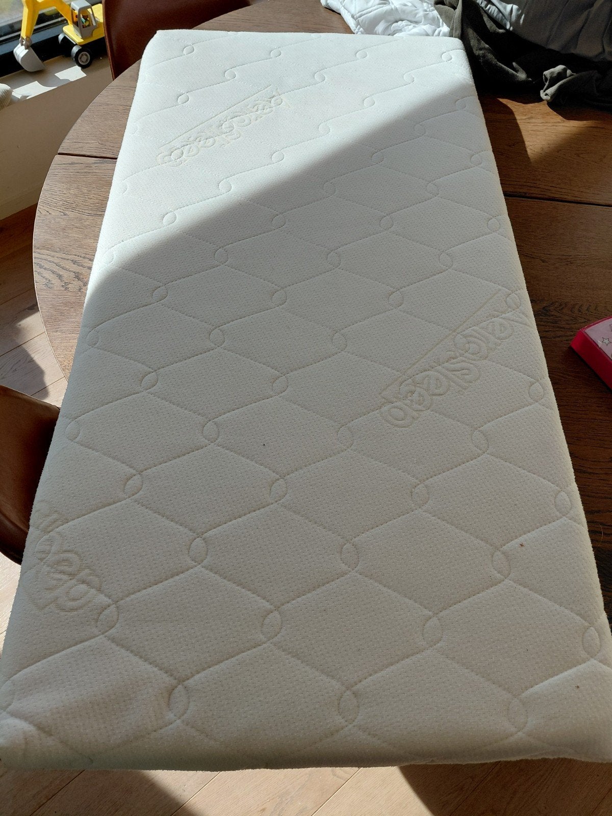 matras kinderbedje Aerosleep, Ophalen, 190 cm of minder, Zo goed als nieuw, Matras