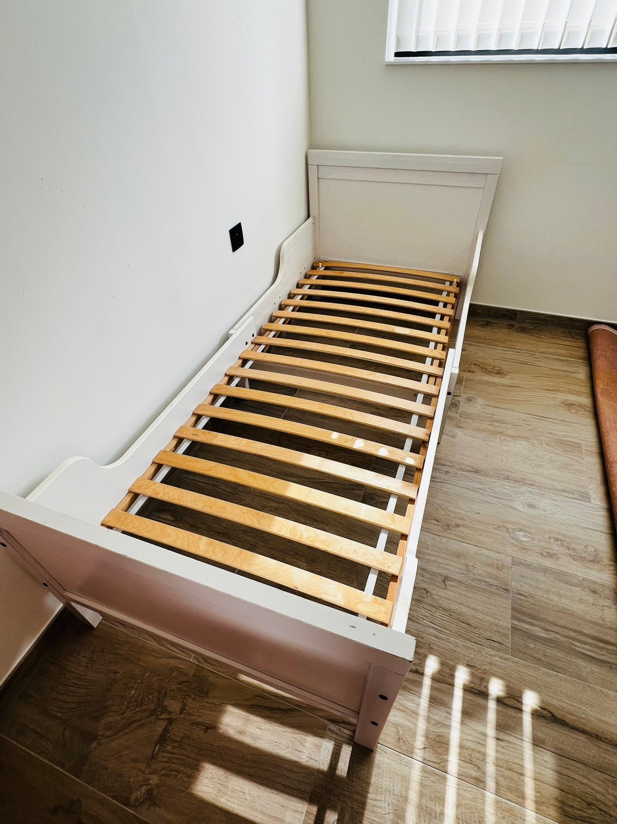 Meegroeibed ikea 10€ met lattenbodem, Enlèvement, Comme neuf, Sommier à lattes