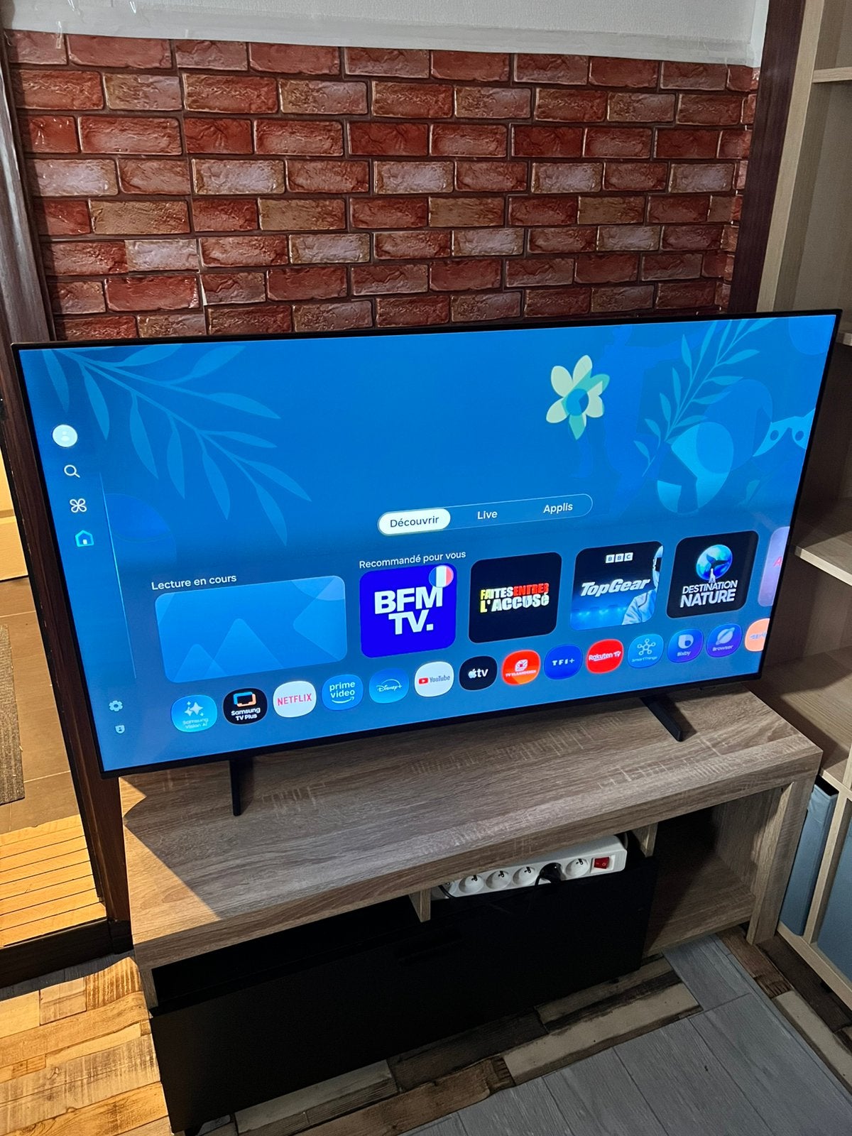 TV Samsung Crystal UHD 4K 50” U8000F – Smart TV – 2025, Enlèvement, Comme neuf, Samsung, Smart TV