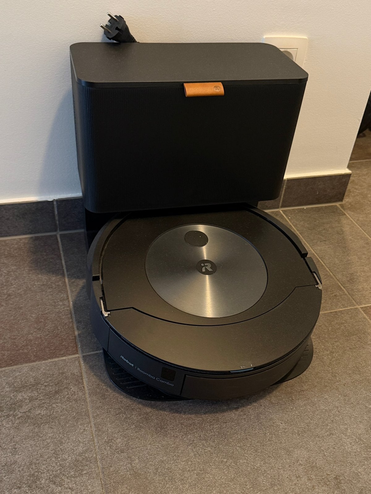 iRobot Roomba combo j7:stofzuigen + dweilen + objectdetectie, Electroménager, IRobot, Comme neuf, Enlèvement, Aspirateur robot