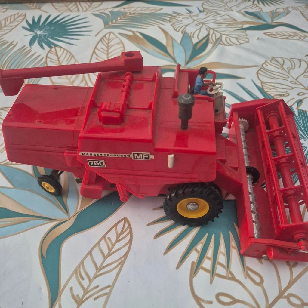 moissonneuse-batteuse Massey Ferguson 760, Enlèvement