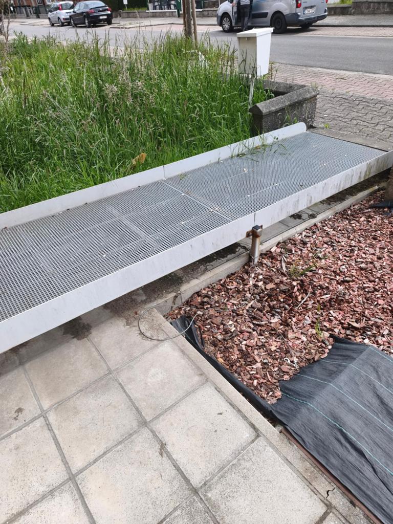 Rampe de 4 m largeur 1m acier galvanisé a démonter, Enlèvement