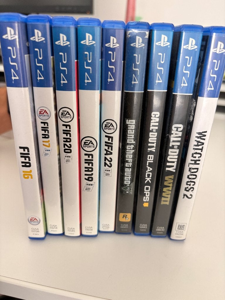 9x PS4 games – FIFA, GTA V, Call of Duty & Watch Dogs 2, Aventure et Action, Un ordinateur, À partir de 16 ans, Enlèvement