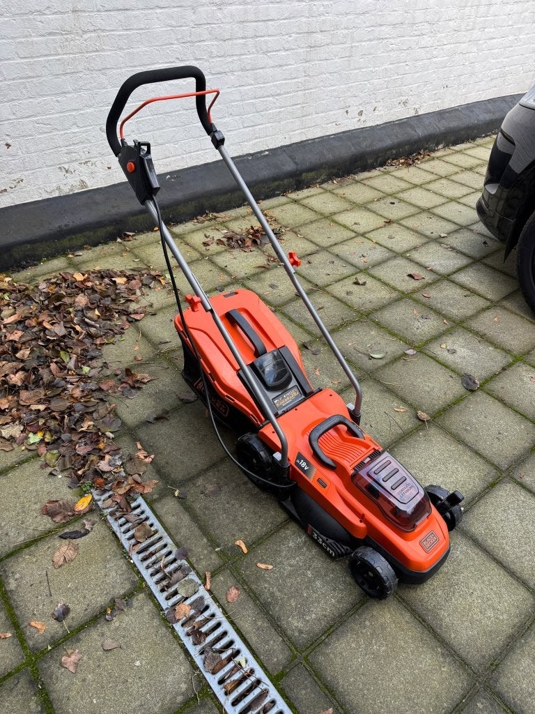 Tondeuse, Jardin & Terrasse, Tondeuses à gazon sur batterie, Tondeuse rotative, Comme neuf, 40 à 49 cm