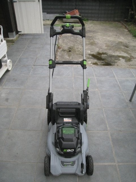 Tondeuse rechargeable, Jardin & Terrasse, Tondeuses à gazon sur batterie, Tondeuse rotative, Comme neuf, 40 à 49 cm