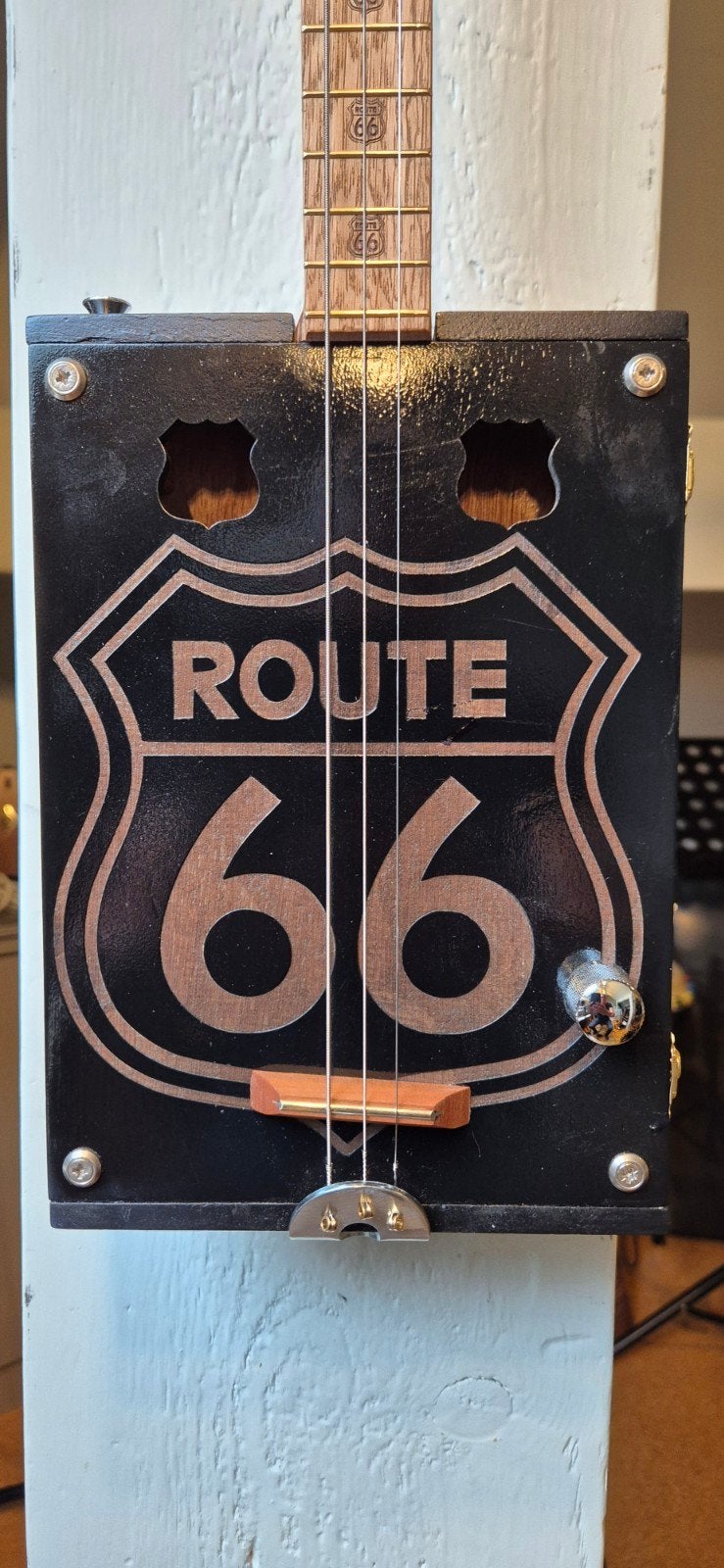 Unieke handgemaakte Cigar Box Gitaar., Musique & Instruments, Instruments à corde | Guitares | Électriques, Enlèvement